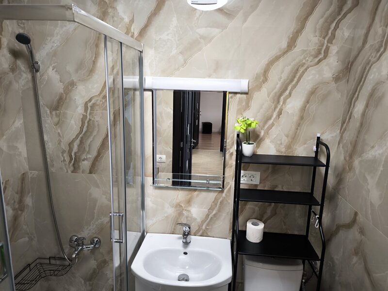 Drumul Taberei, zona Raul Doamnei, prima inchiriere, totul nou